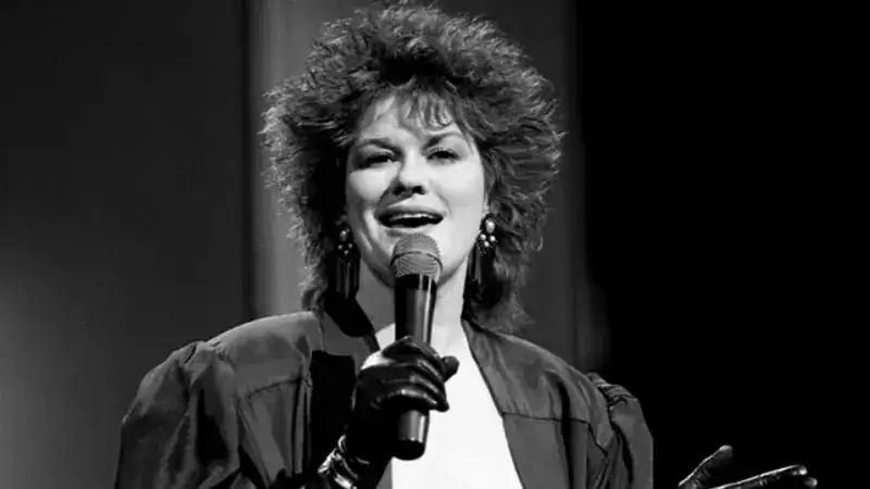 K.T. Oslin Net Worth